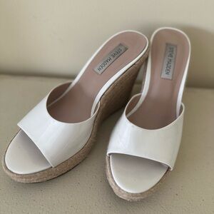 Women’s Steve Madden White Wedge Shoes size 8